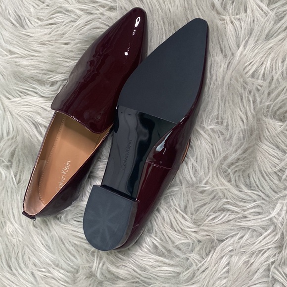 Calvin Klein flats - Picture 3 of 3